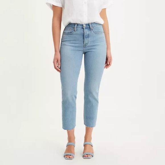 Levi’s Wedgie Jean 👖💫 - Picture 1 of 9